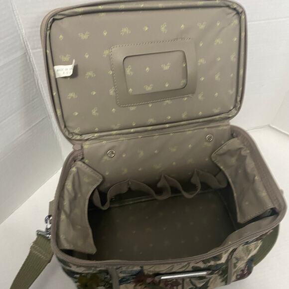 Diane von Furstenberg Vintage Floral Tapestry Travel Makeup Case 9"x12" - Picture 13 of 16